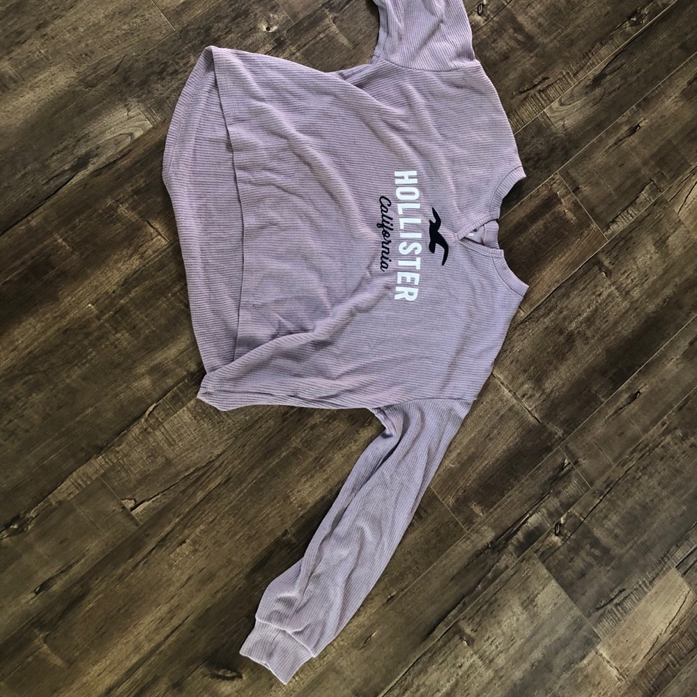 Hollister long sleeve tee